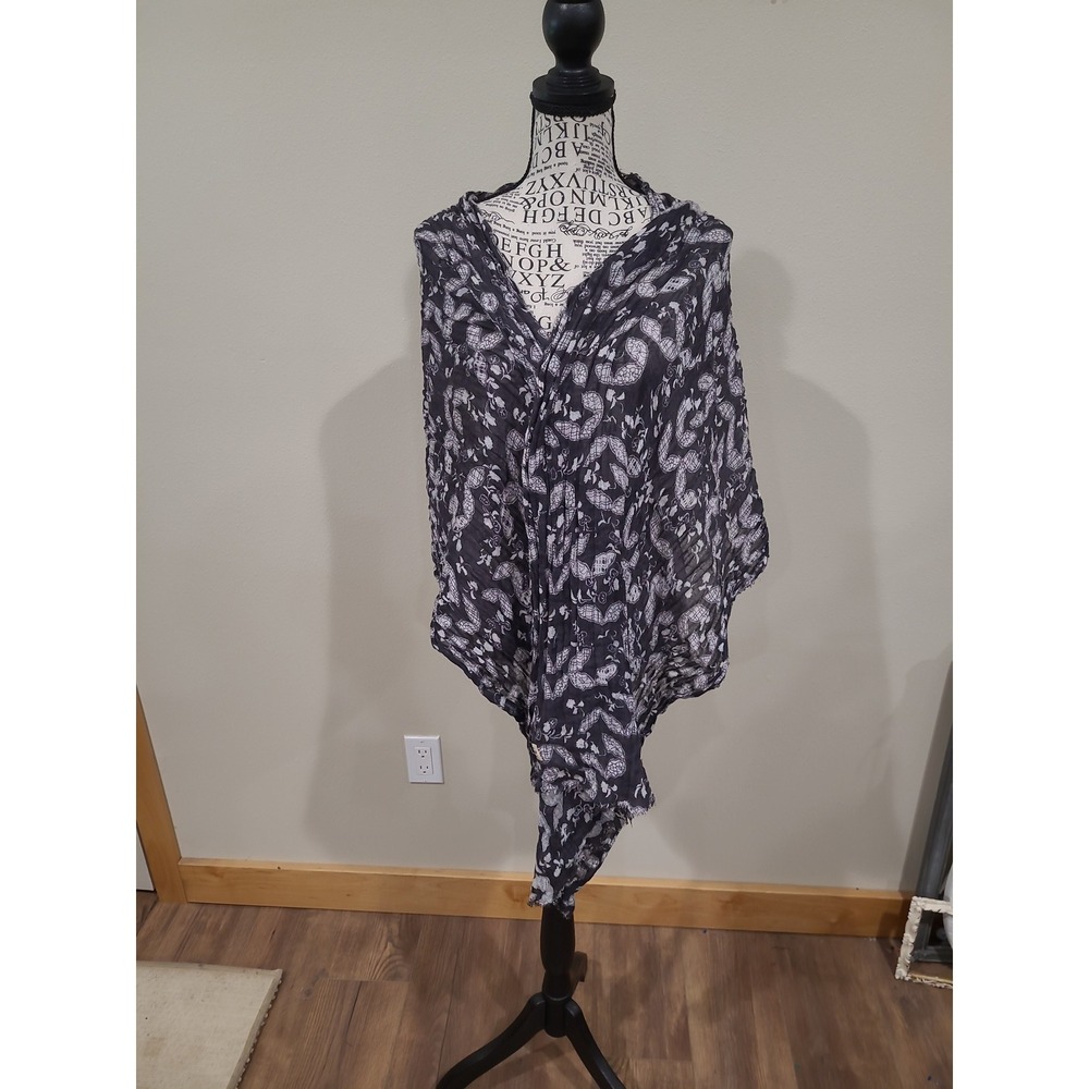 Scotch and Soda Gauzy Cotton Scarf 22x72 black gray floral print boho festival